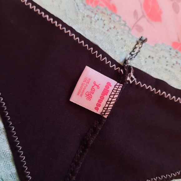 Cute Dollhouse Lacey Thong - Picture 4 of 4